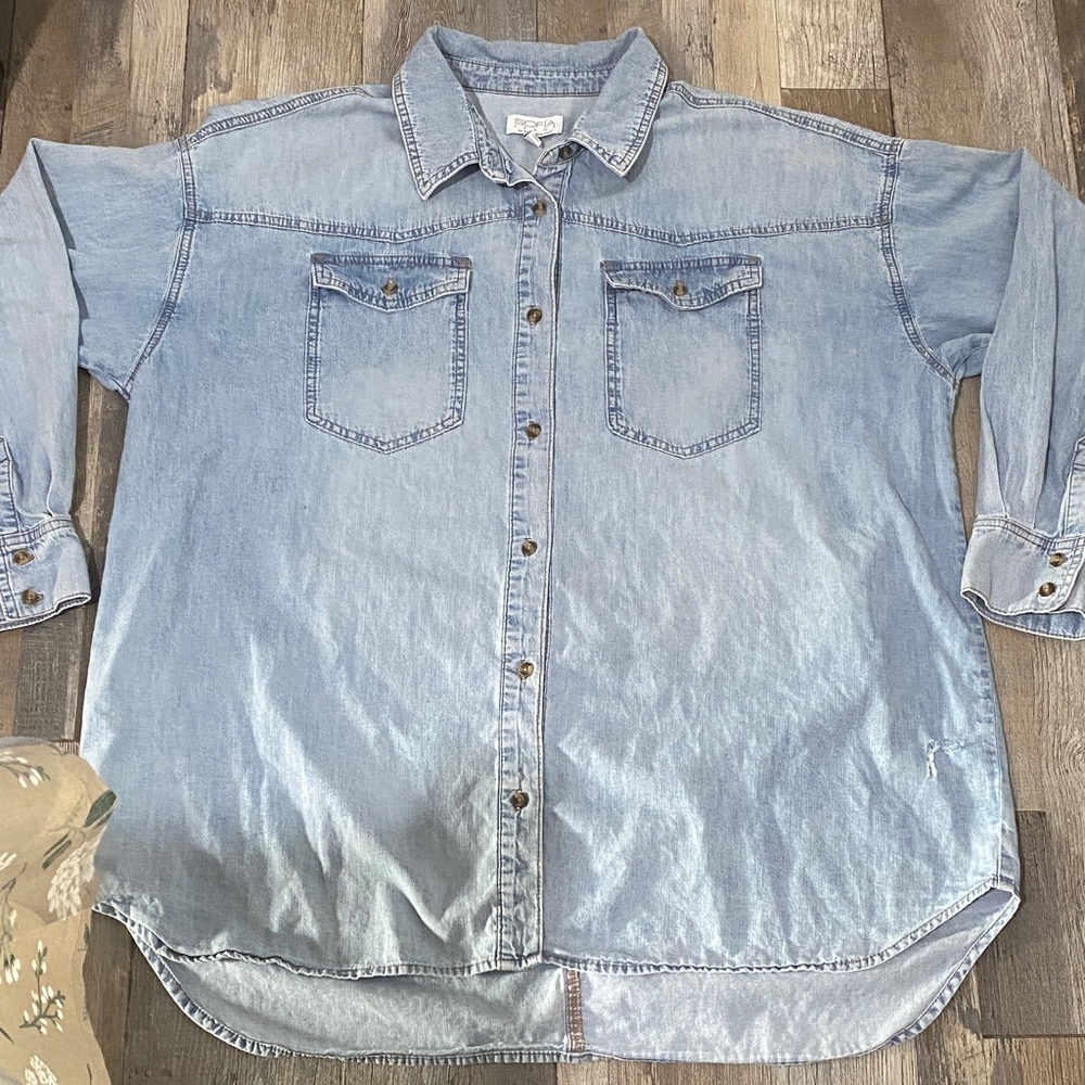 Sofia By Sofia Vergara Light Blue Button Down Shi… - image 2